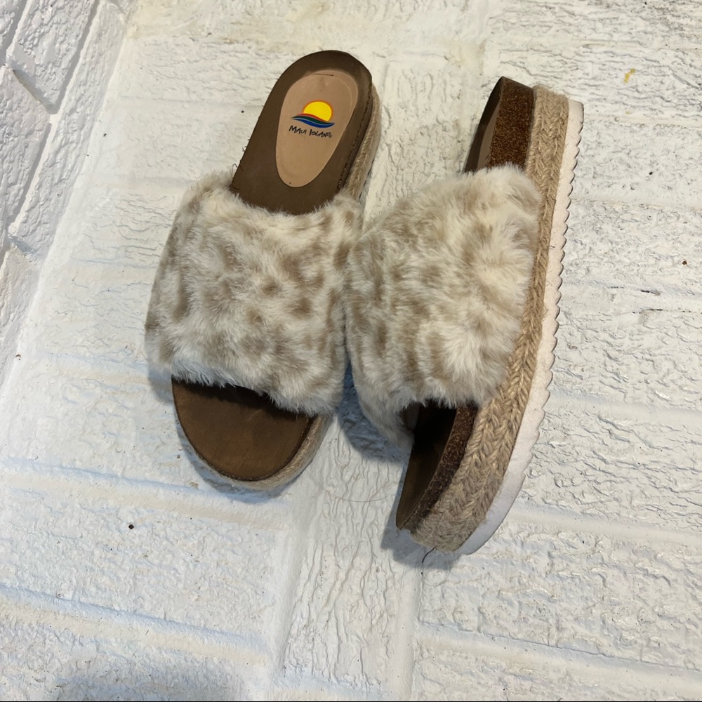 Leopard Fuzzy Slides - Picture 2 of 7